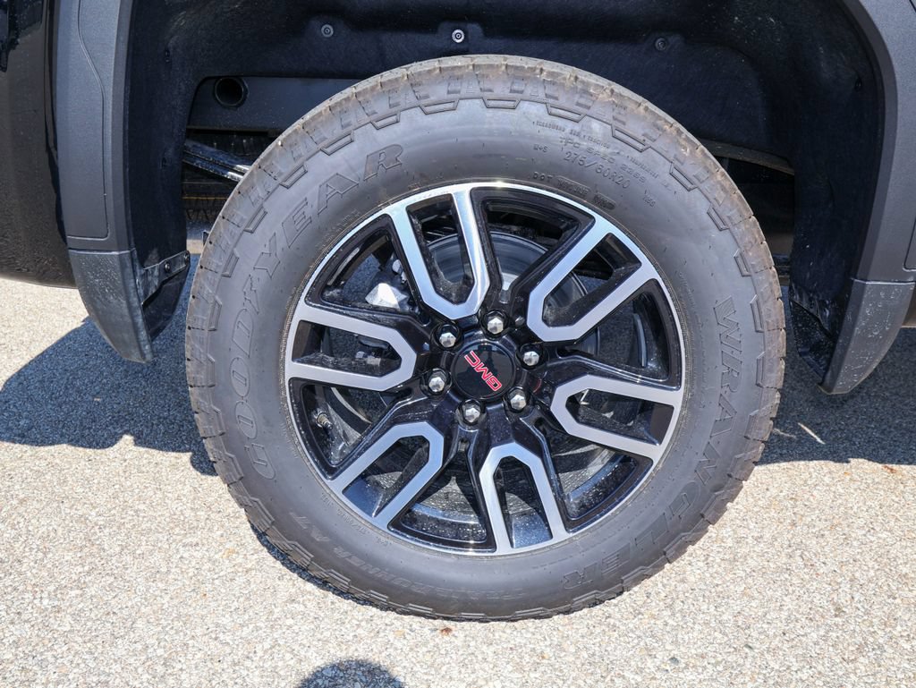New 2026 GMC Sierra 1500 AT4 w/ AT4 Premium Package AWD/4WD image 32