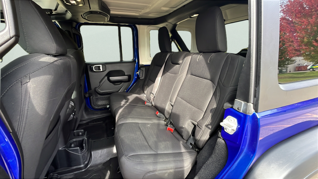 Used 2019 Jeep Wrangler Unlimited Sport S AWD/4WD image 17