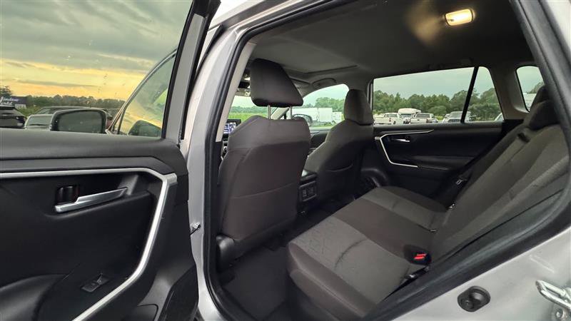 Used 2022 Toyota RAV4 XLE w/ Convenience Package AWD/4WD image 37