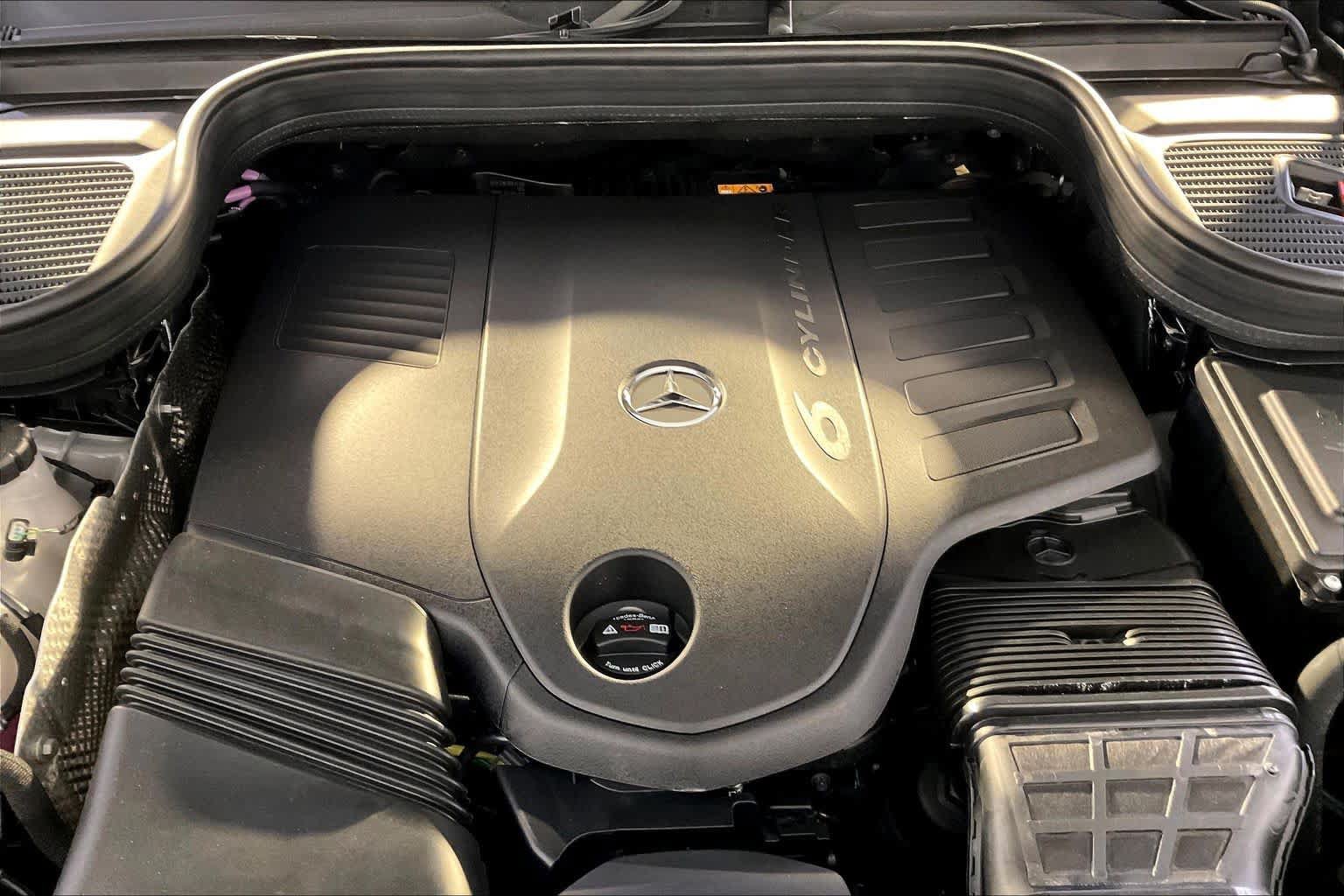 New 2027 Mercedes-Benz GLS 450 4MATIC image 14