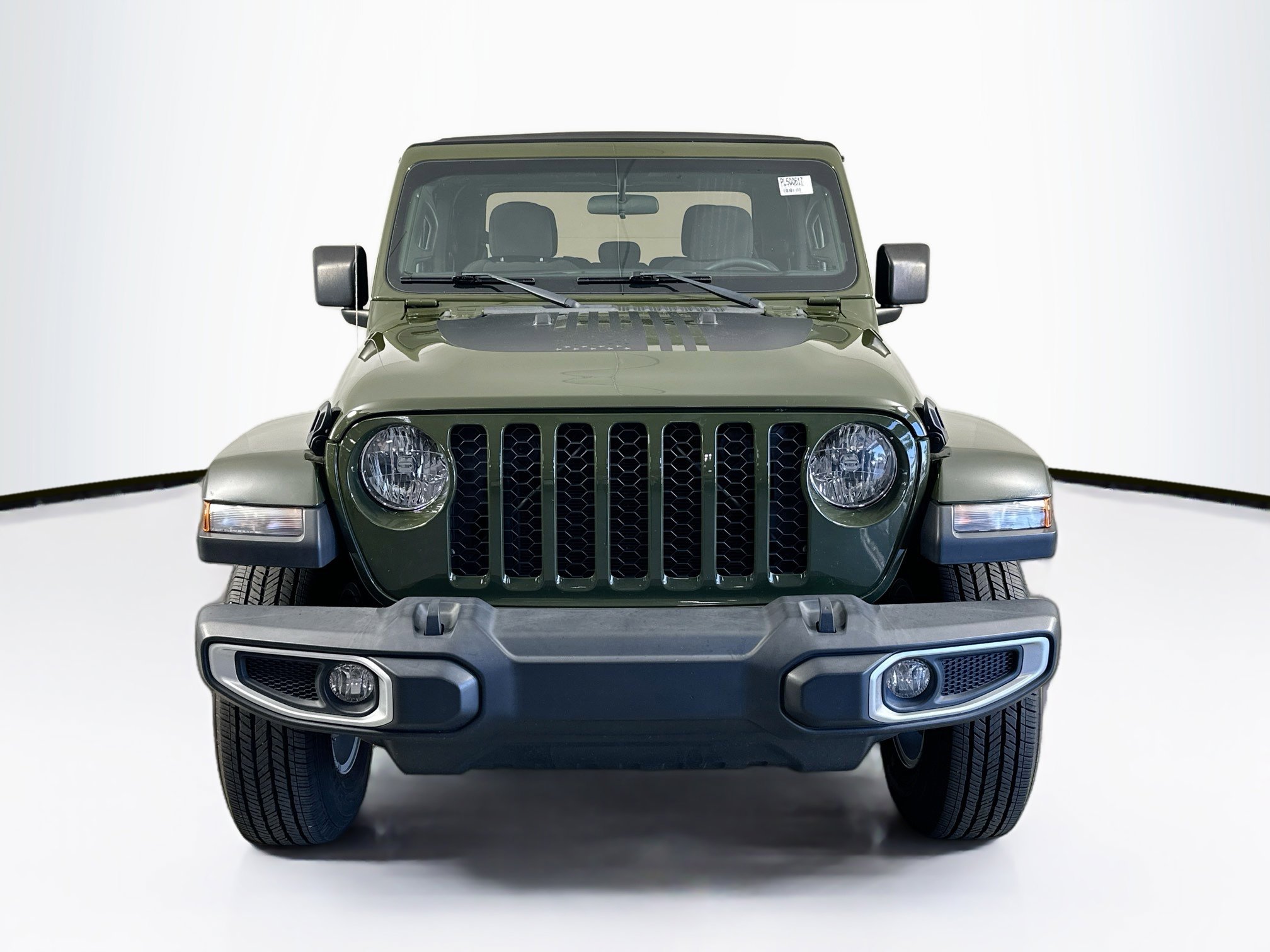 Used 2023 Jeep Gladiator Sport AWD/4WD image 2