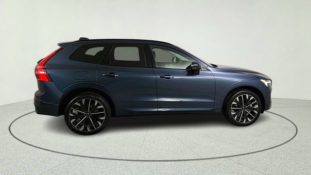 New 2026 Volvo XC60 B5 Ultra w/ Climate Package AWD/4WD image 8