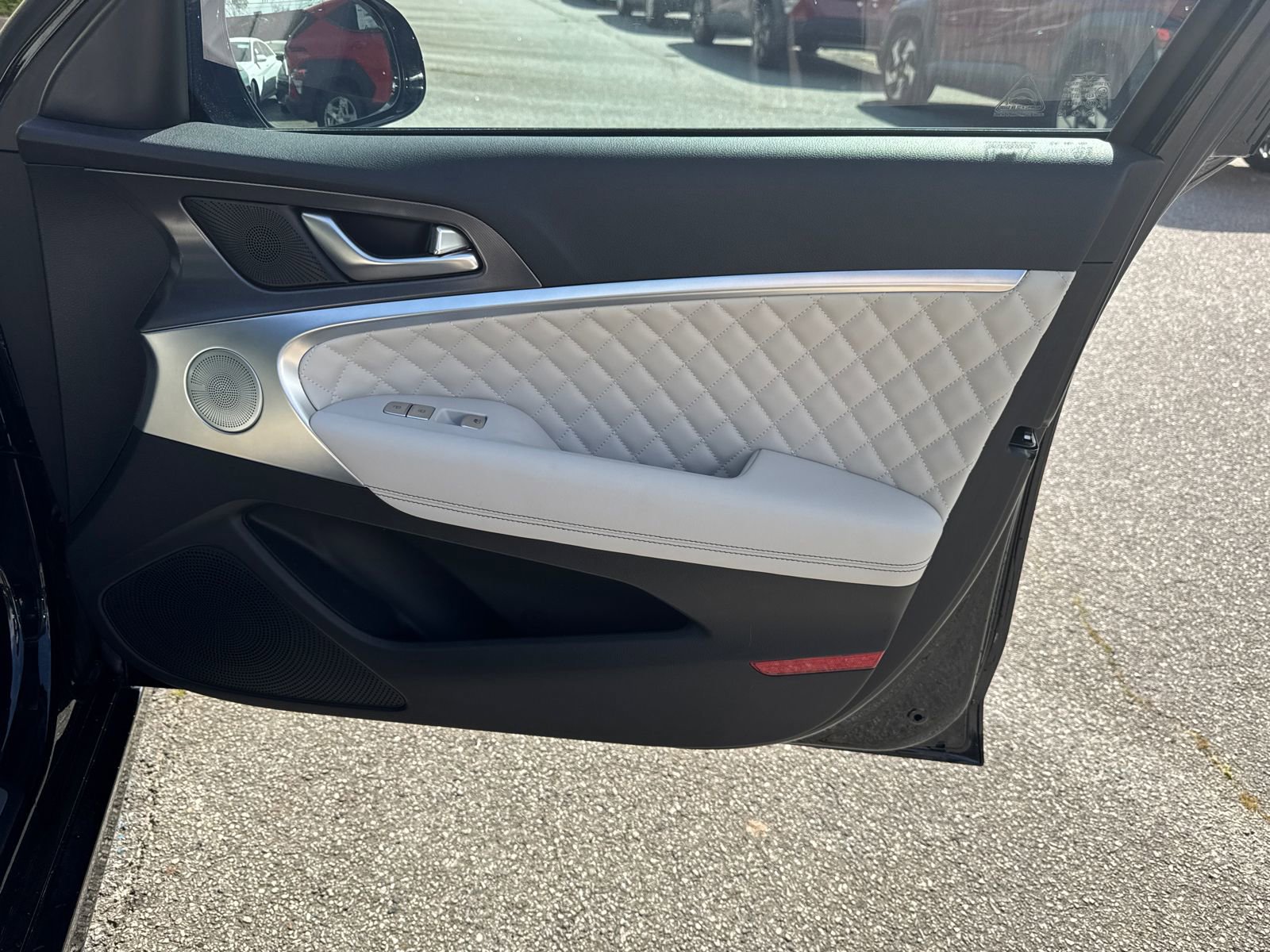 Used 2025 Genesis G70 3.3T Advanced w/ Sport Prestige Package image 14