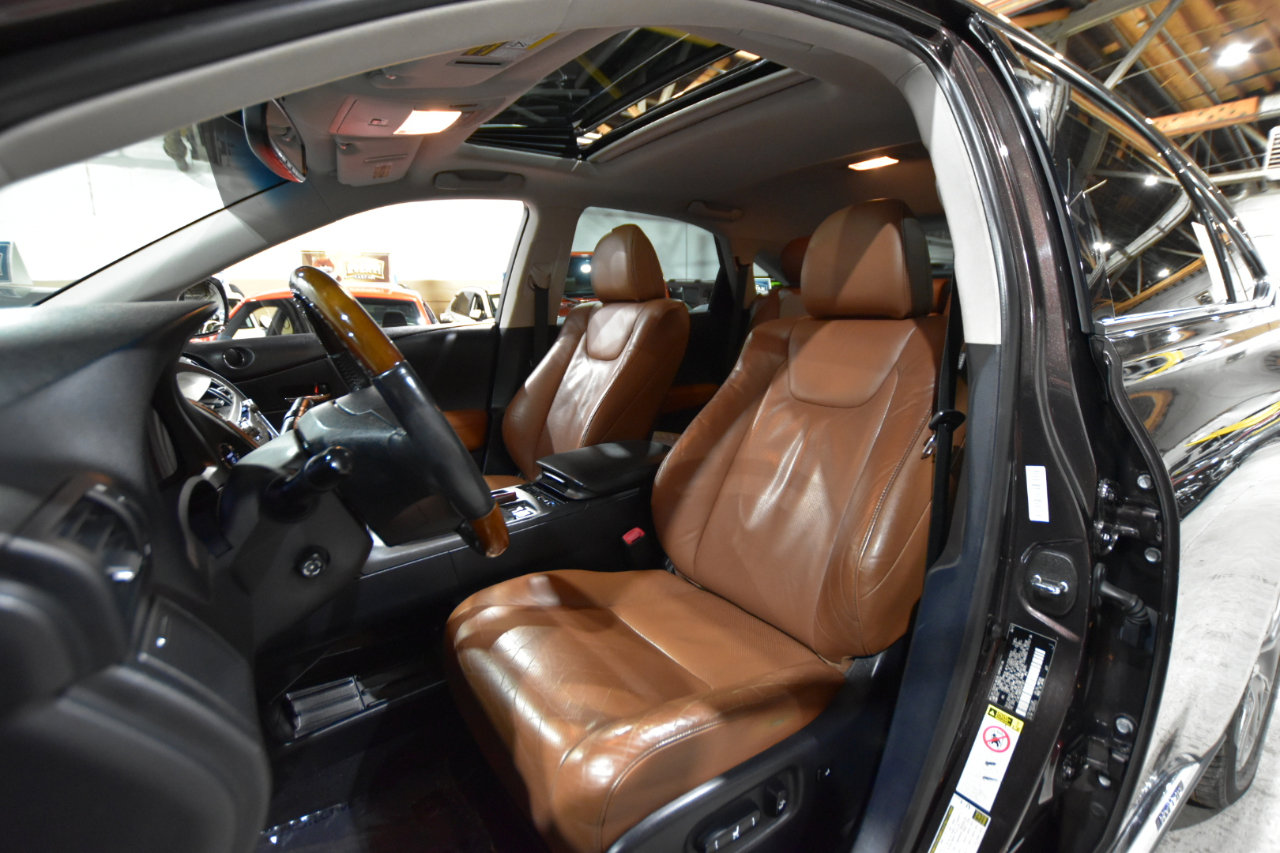 Used 2013 Lexus RX 450h AWD image 39