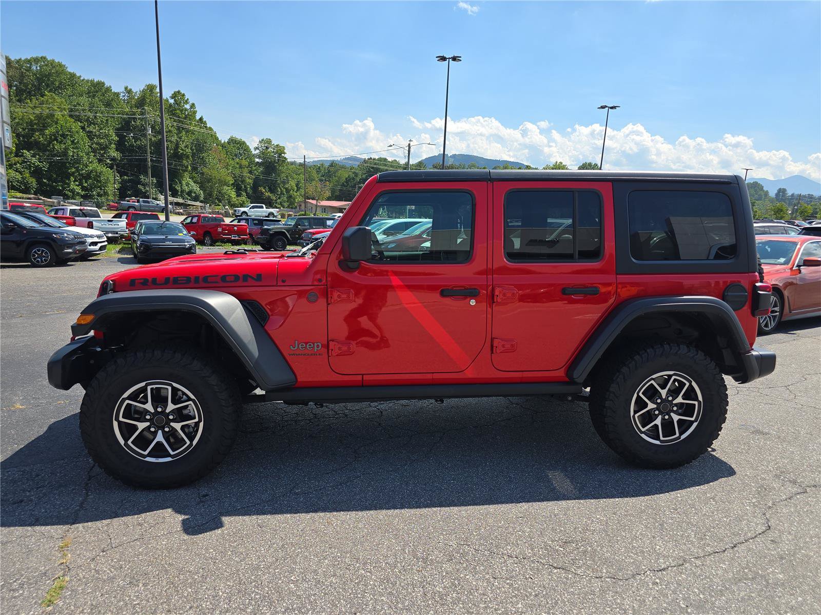 Used 2026 Jeep Wrangler Unlimited Rubicon AWD/4WD image 6