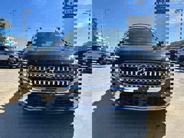 Used 2023 Hyundai Santa Fe Limited image 3