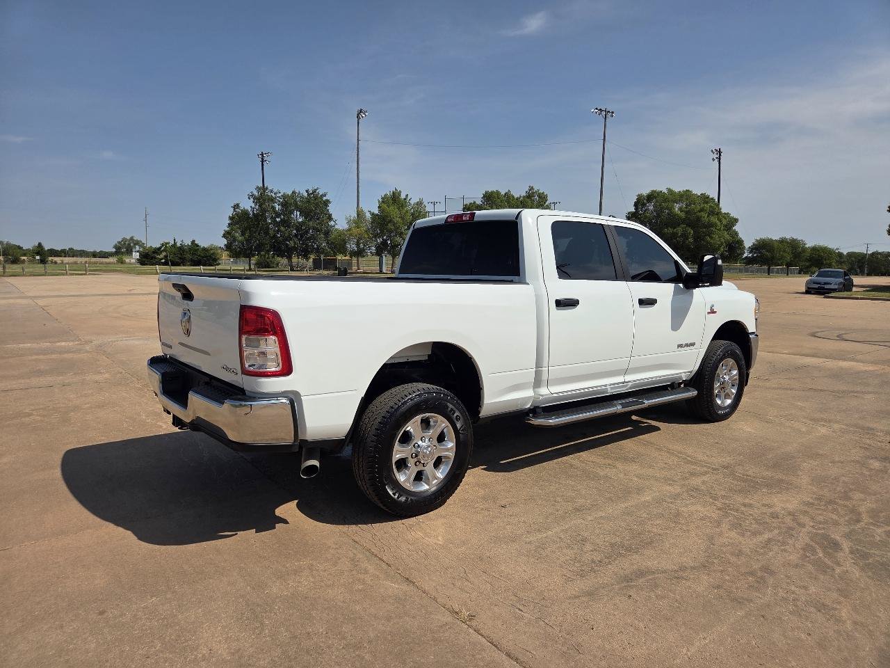 Used 2024 RAM 2500 Big Horn w/ Off Road Package AWD/4WD image 29