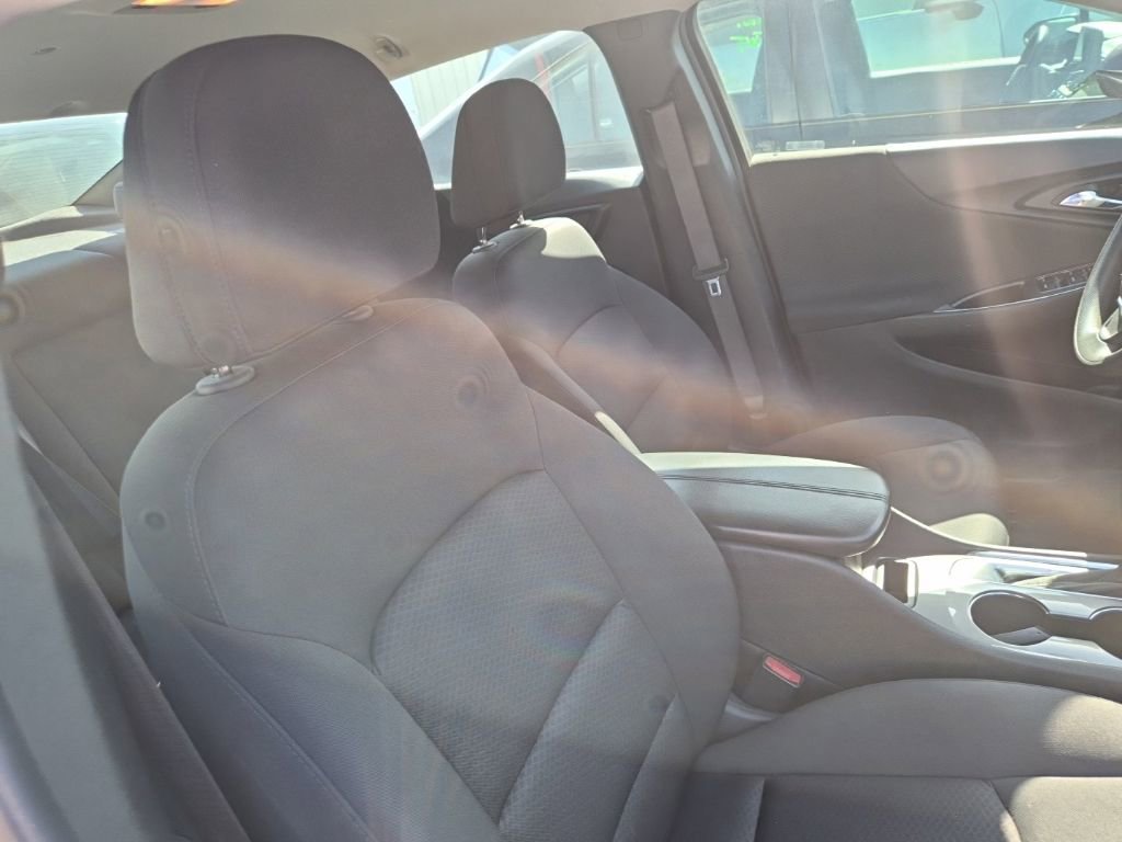 Used 2020 Chevrolet Malibu LT FWD image 16