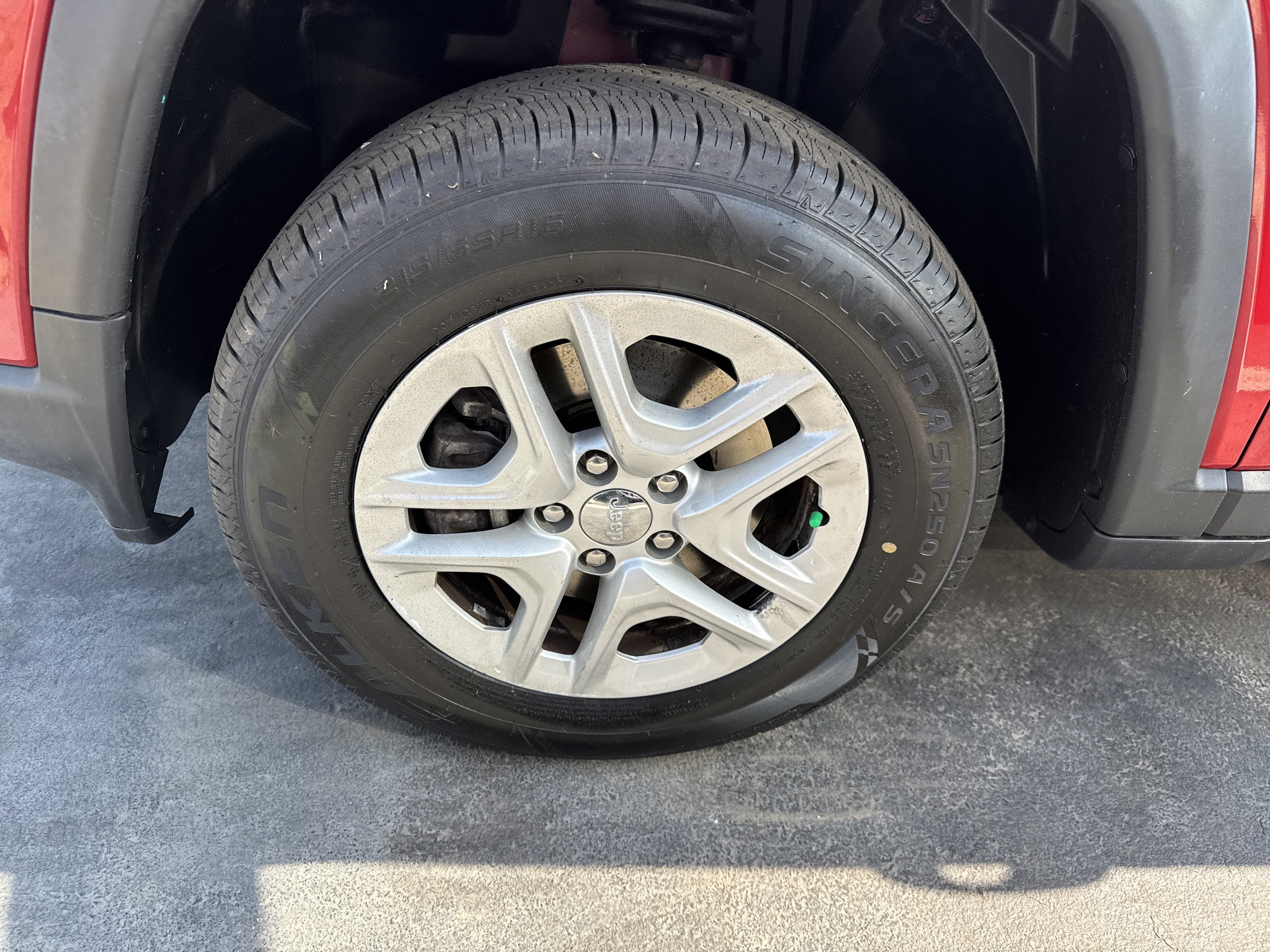 Used 2020 Jeep Compass Sport image 7