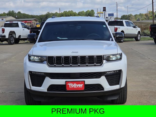 Used 2026 Jeep Grand Cherokee L Limited AWD/4WD image 3
