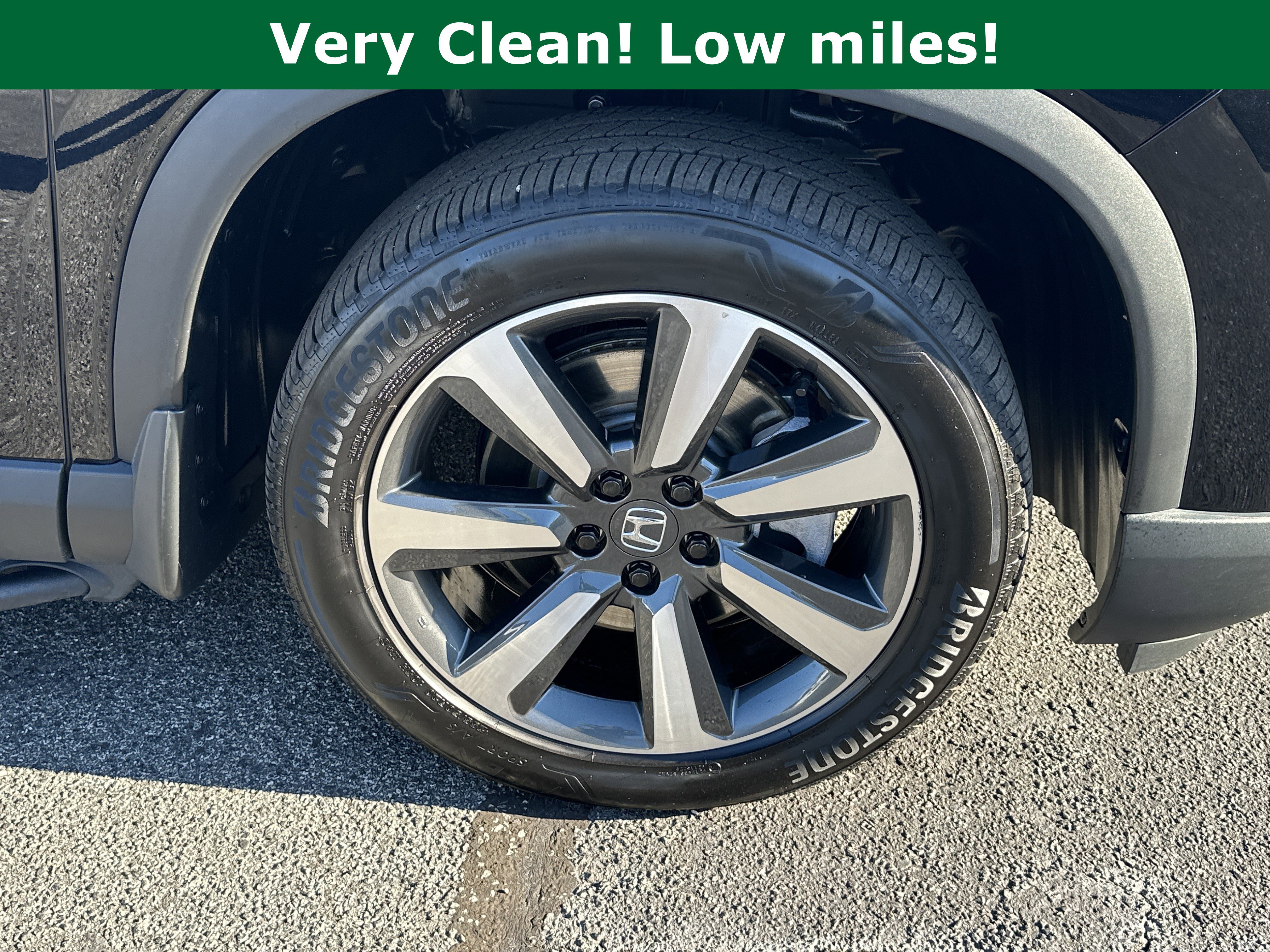 Used 2025 Honda Pilot Touring image 14