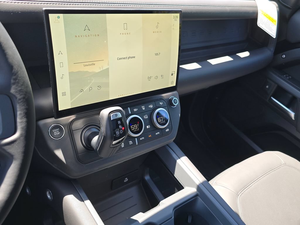 New 2026 Land Rover Defender 110 X-Dynamic SE AWD/4WD image 25