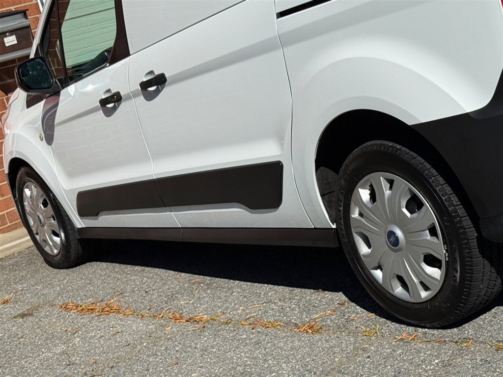 Used 2020 Ford Transit Connect XL image 17