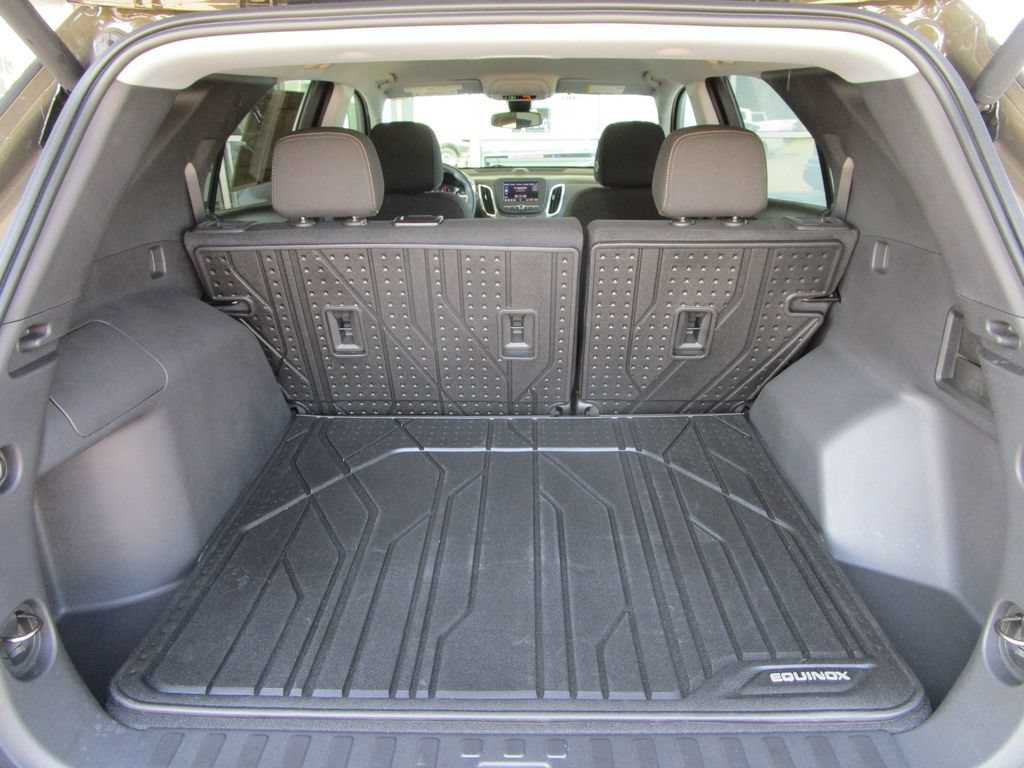 Used 2023 Chevrolet Equinox LT FWD image 16