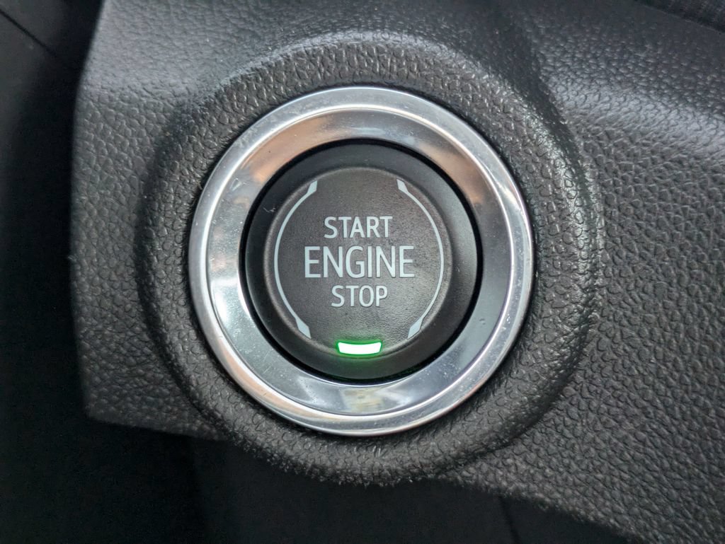 Used 2022 Chevrolet TrailBlazer LT w/ Convenience Package FWD image 29