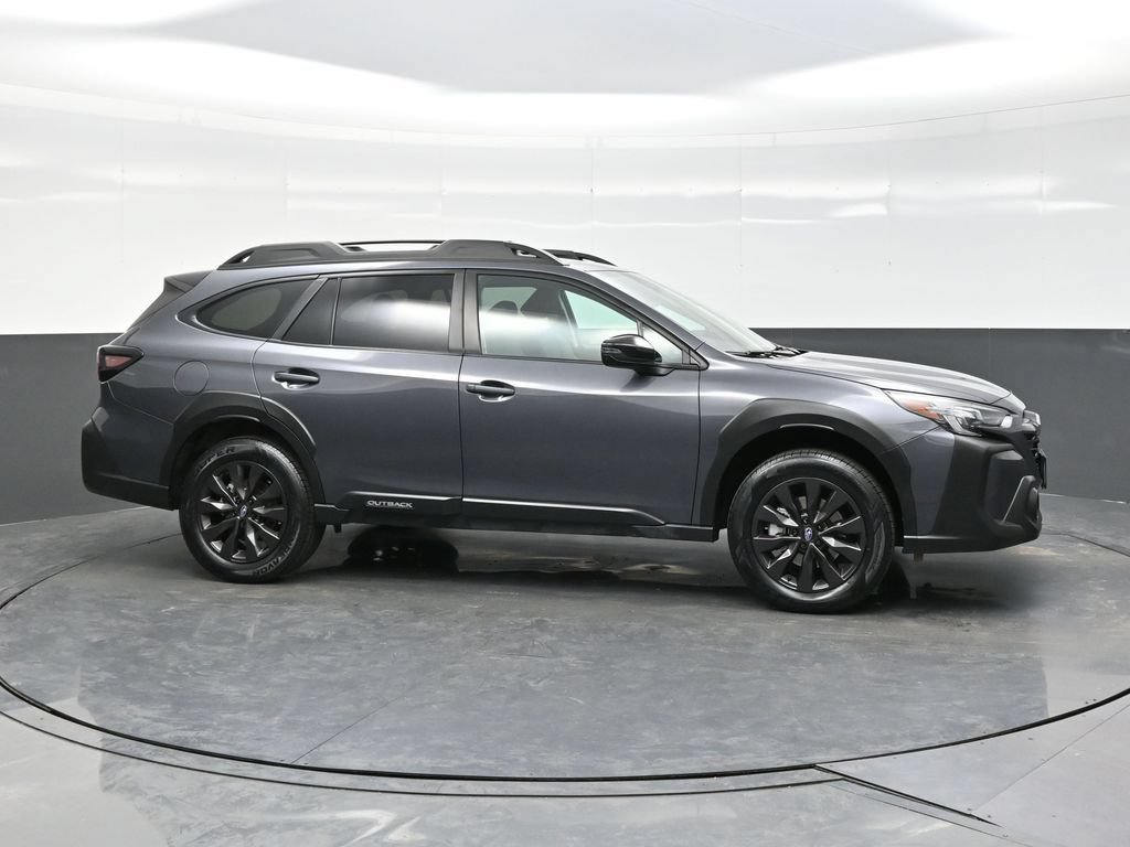 Used 2025 Subaru Outback Onyx Edition w/ Tech Package 3 AWD/4WD image 8