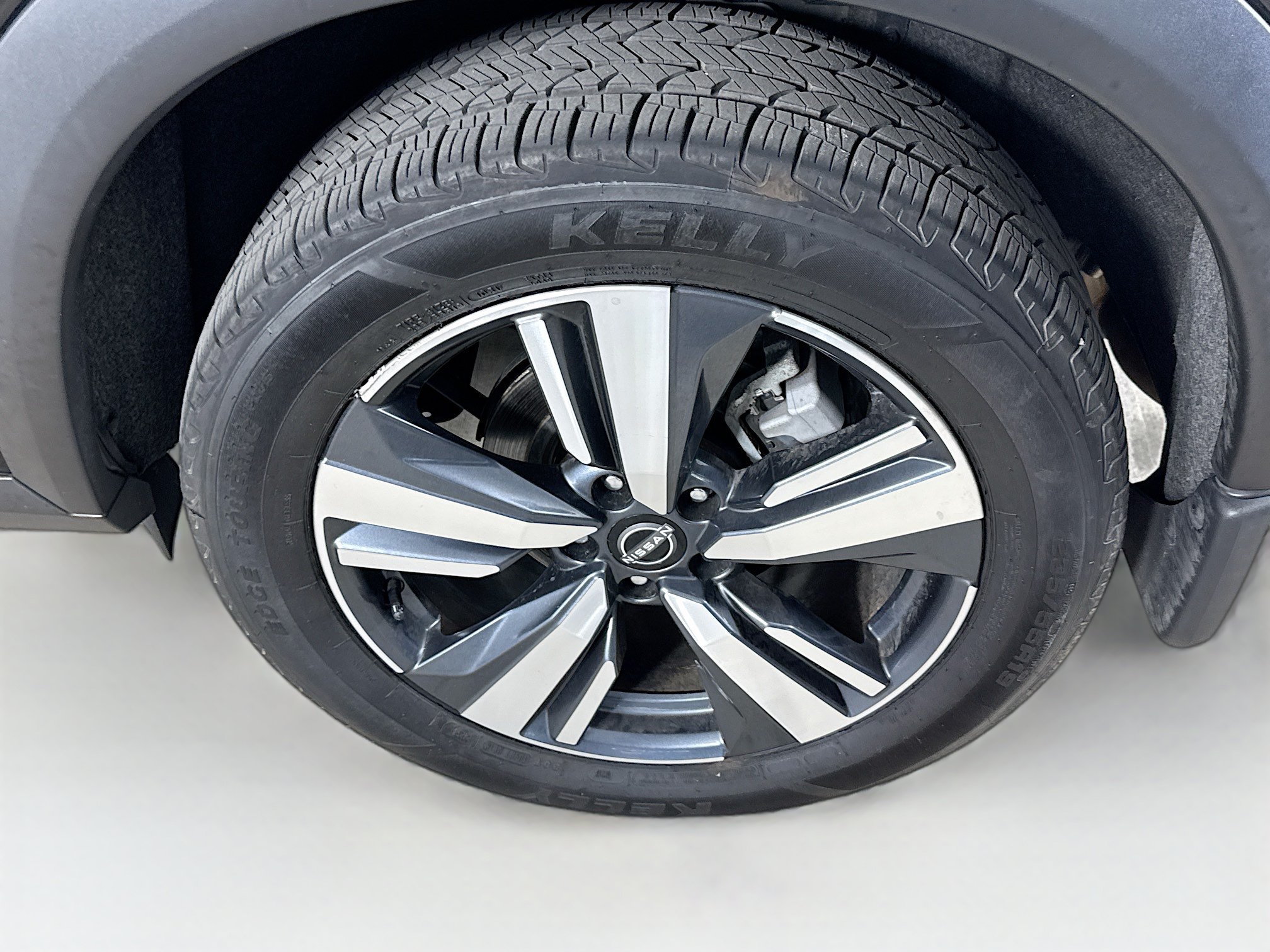 Used 2023 Nissan Rogue SL AWD/4WD image 37
