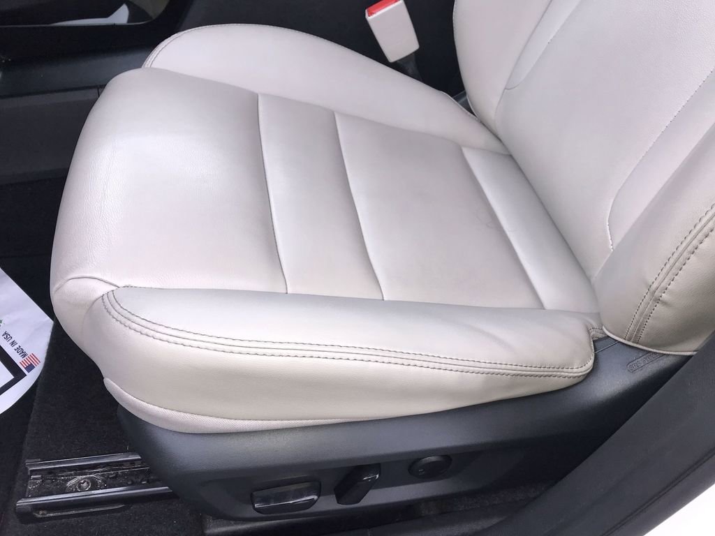Used 2023 Nissan Rogue SL w/ SL Premium Package image 12