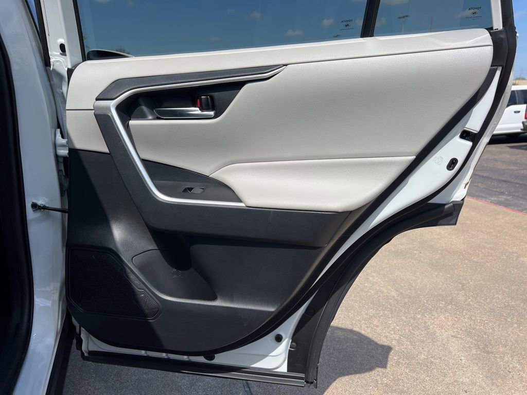 Used 2021 Toyota RAV4 XLE Premium FWD image 14
