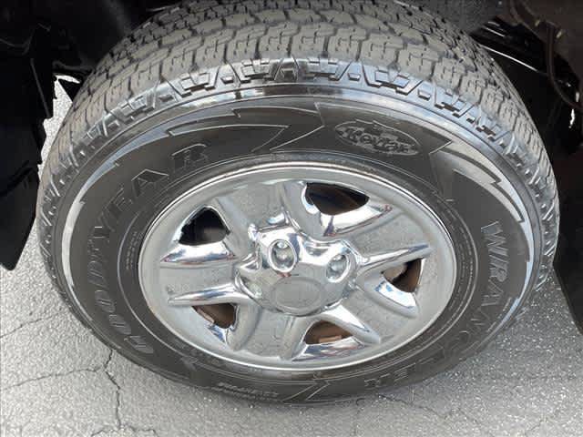 Used 2015 Toyota Tundra SR5 AWD/4WD image 10