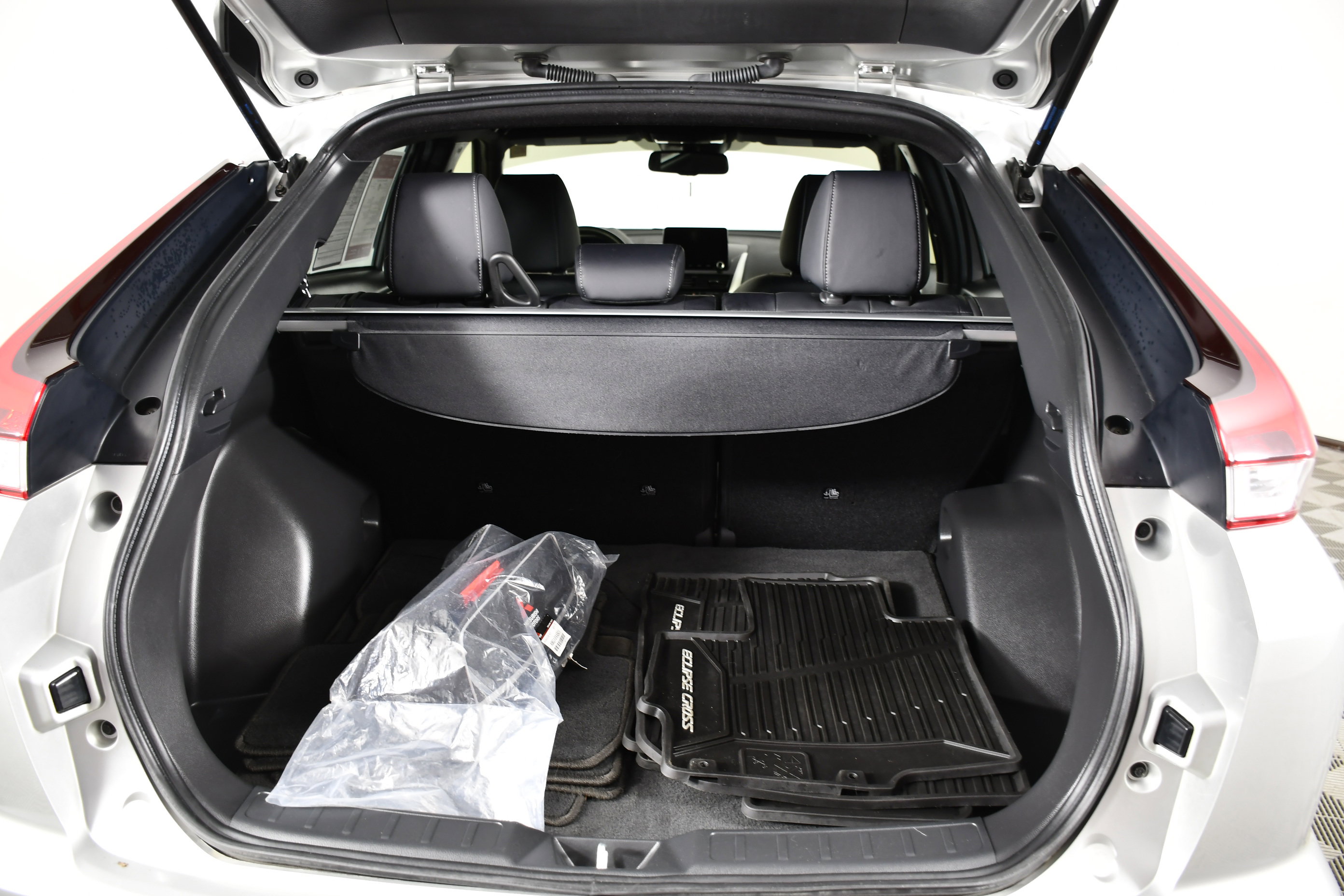 Used 2023 Mitsubishi Eclipse Cross SEL AWD/4WD image 48