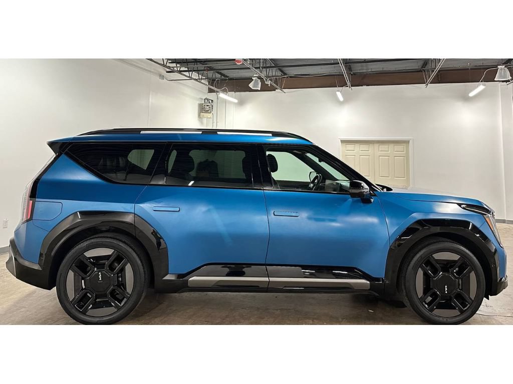 Used 2024 Kia EV9 GT-Line AWD/4WD image 9