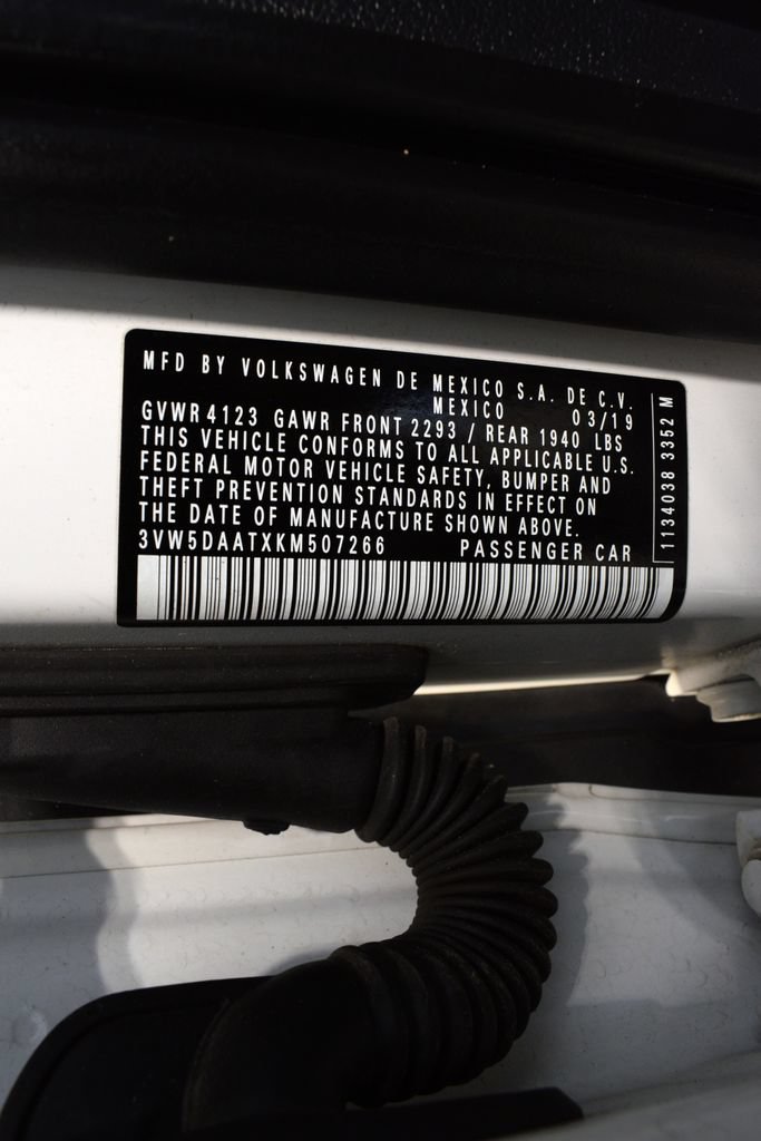 Used 2019 Volkswagen Beetle 2.0T S FWD image 43
