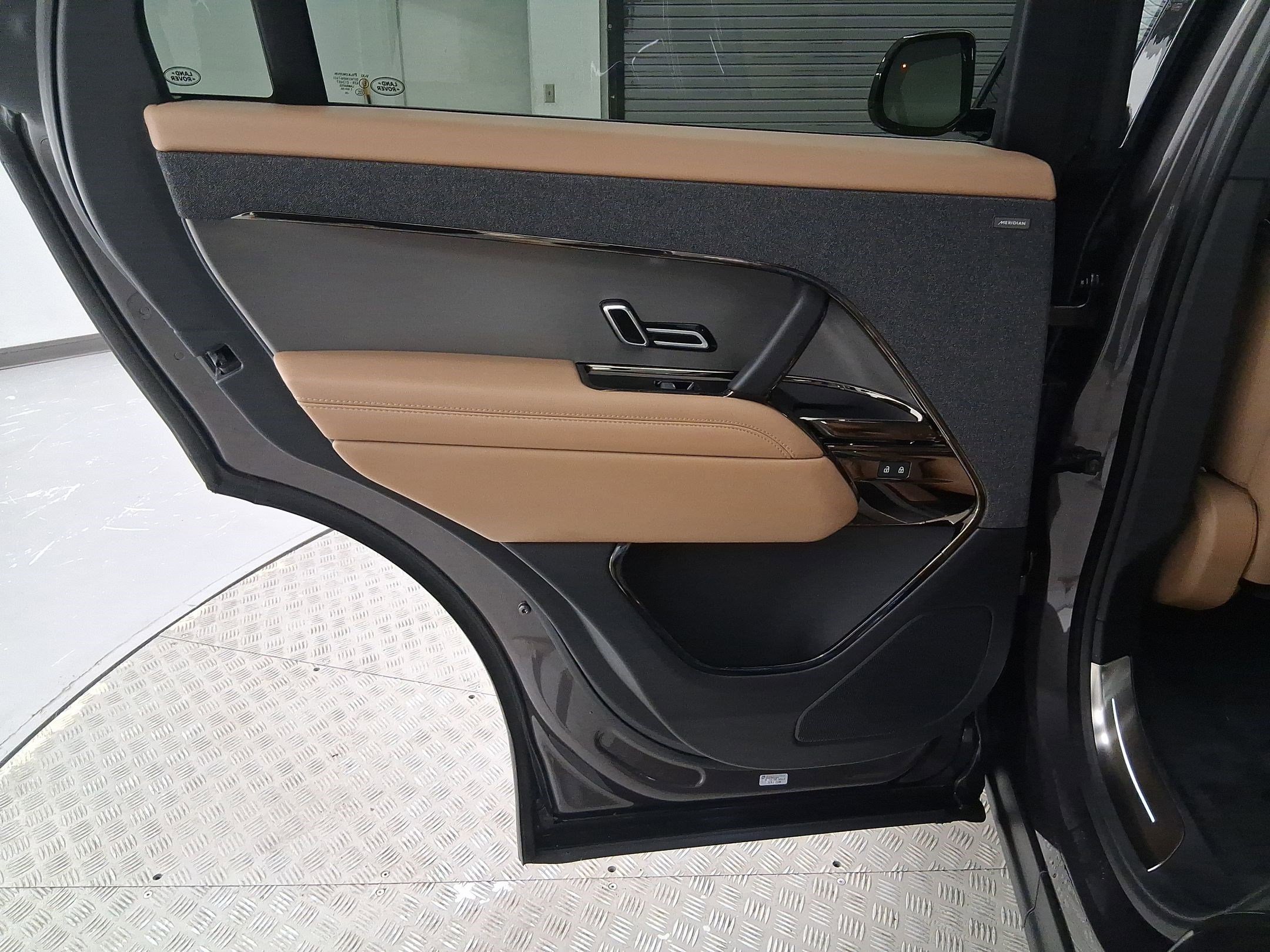 New 2026 Land Rover Range Rover Sport SE AWD/4WD image 29