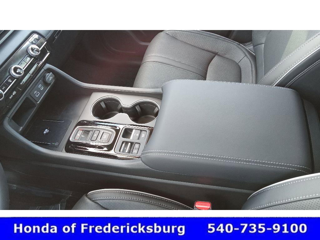 Certified 2025 Honda Pilot Elite image 22