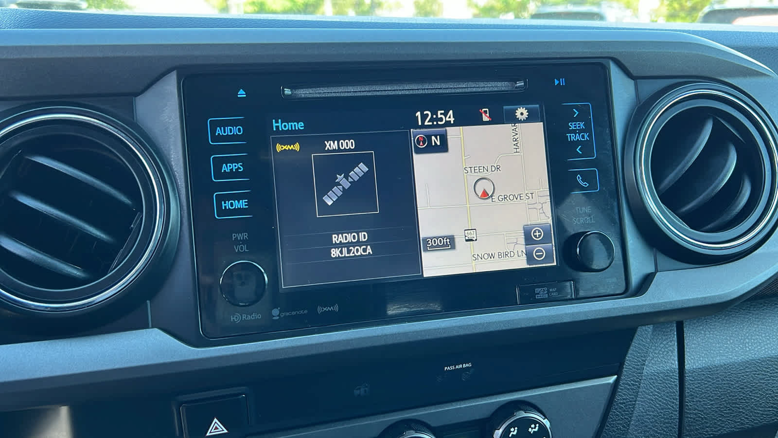 Used 2019 Toyota Tacoma TRD Sport w/ Technology Package AWD/4WD image 15