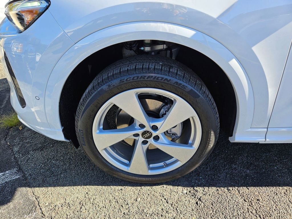 New 2025 Audi Q5 Premium Plus image 25