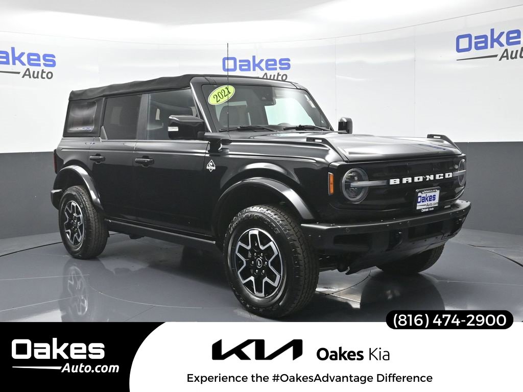 Used 2021 Ford Bronco Outer Banks image 1