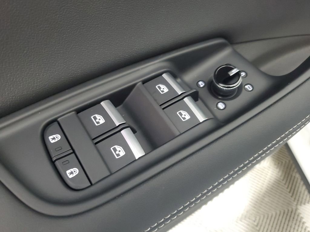 Used 2026 Audi Q8 Prestige image 20