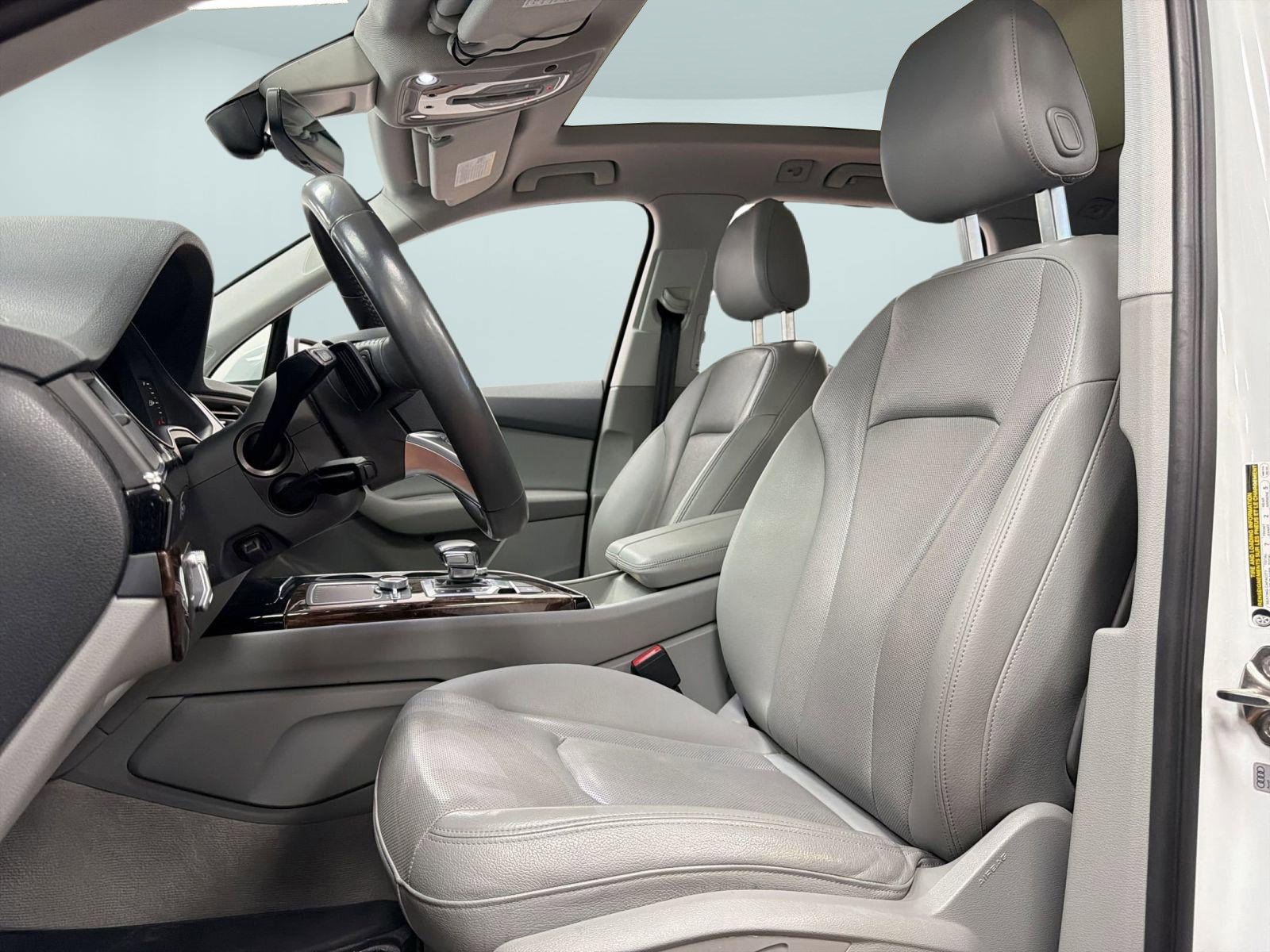 Used 2019 Audi Q7 3.0T Prestige image 5