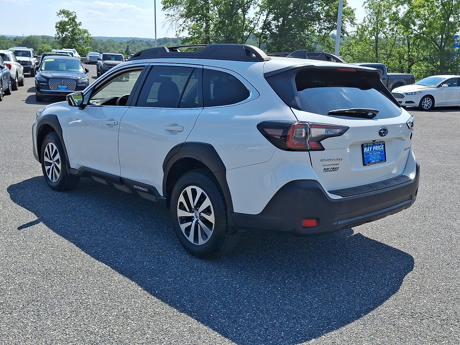 Used 2025 Subaru Outback Premium AWD/4WD image 5