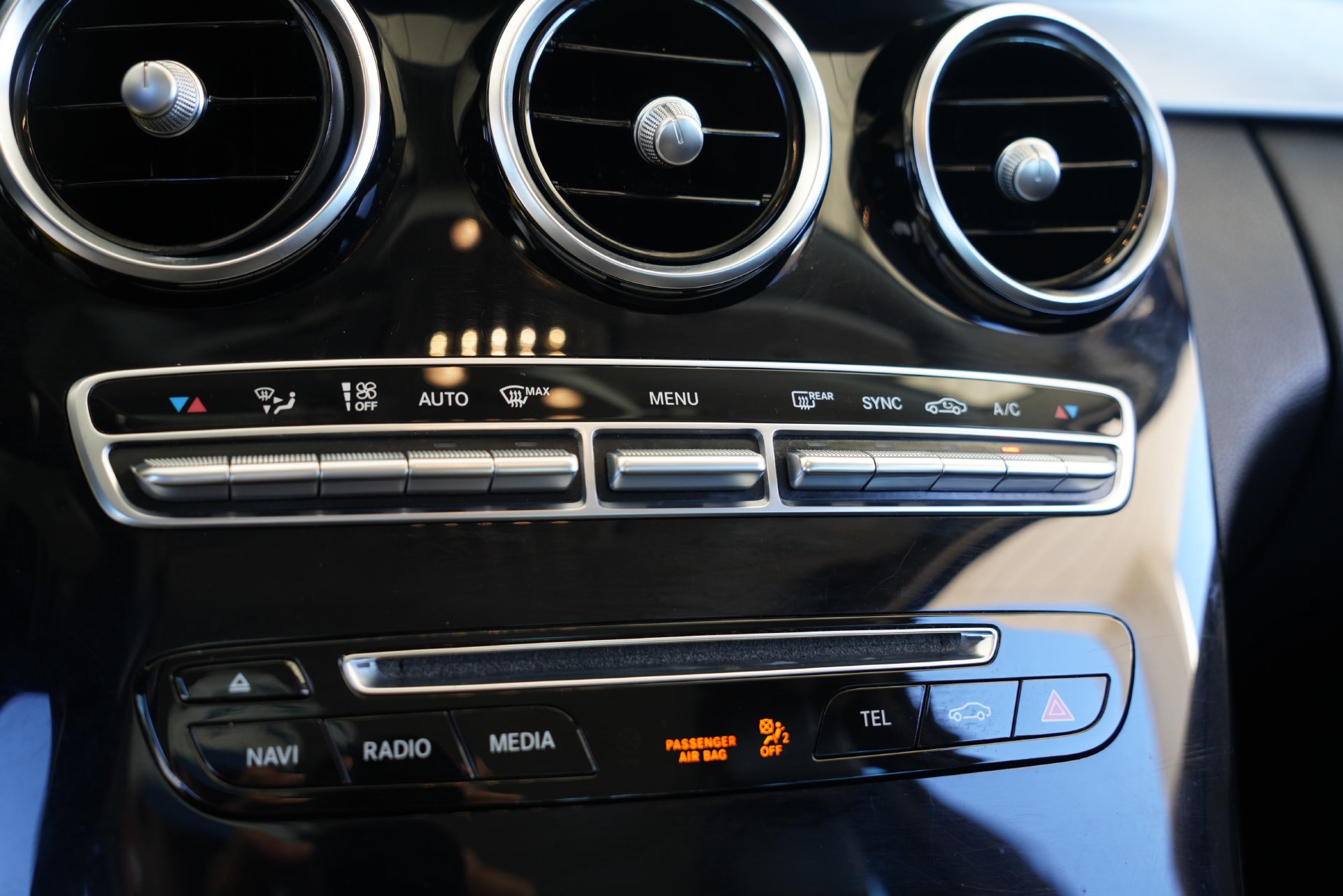 Used 2016 Mercedes-Benz C 300 Sedan image 19