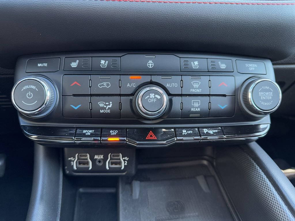 Used 2023 Dodge Durango R/T image 32