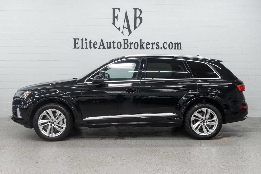 Used 2023 Audi Q7 3.0T Premium w/ Convenience Package AWD/4WD image 2