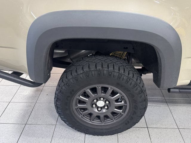 Used 2022 Chevrolet Colorado ZR2 w/ Colorado ZR2 Bison Edition AWD/4WD image 12