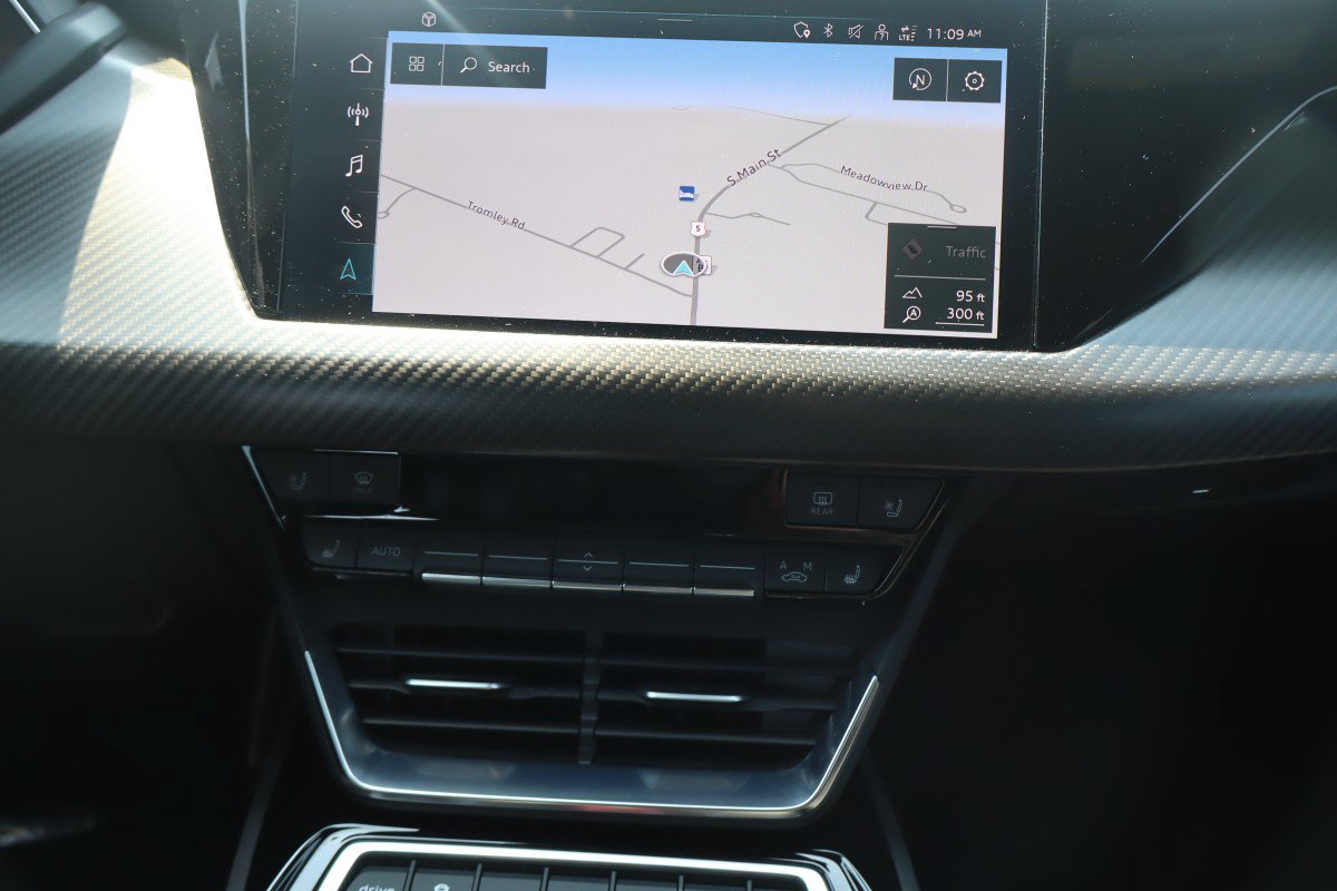 Used 2022 Audi RS e-tron GT w/ Year 1 Package AWD/4WD image 13