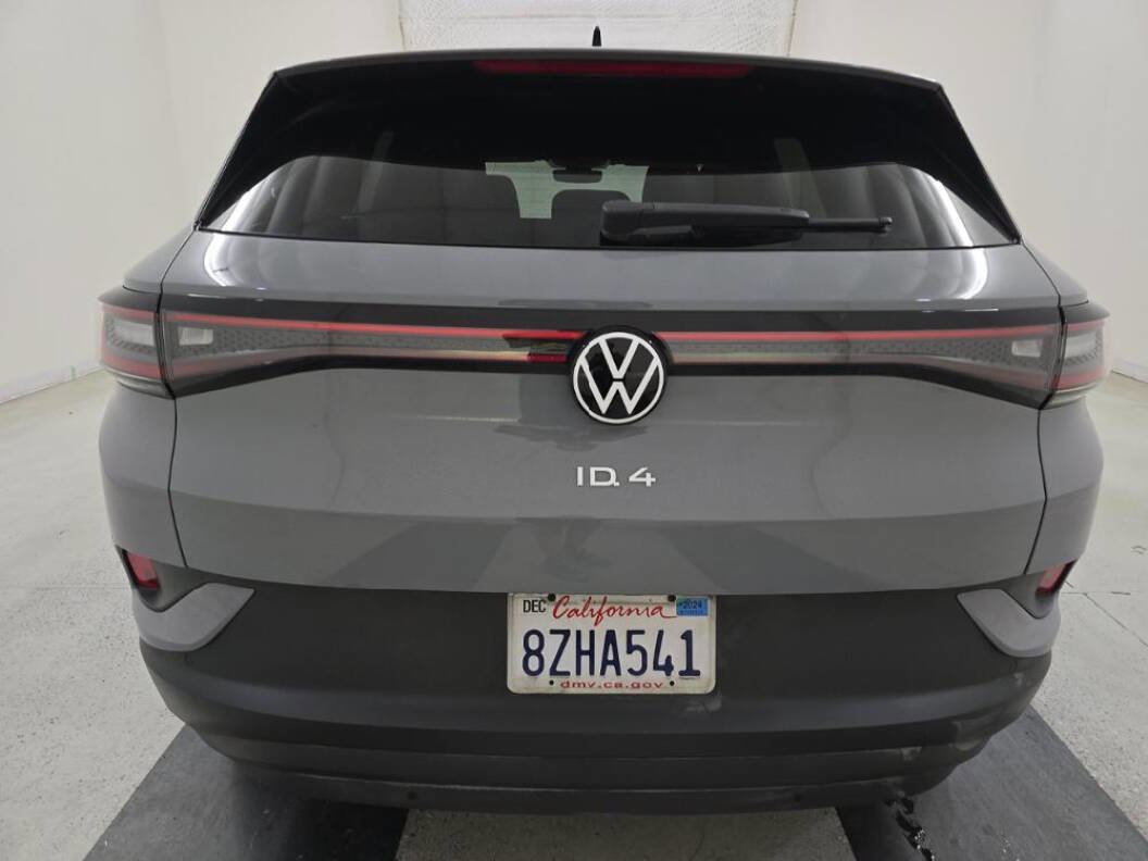 Used 2021 Volkswagen ID.4 Pro RWD image 3