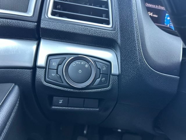 Used 2017 Ford Explorer XLT w/ Equipment Group 202A FWD image 22