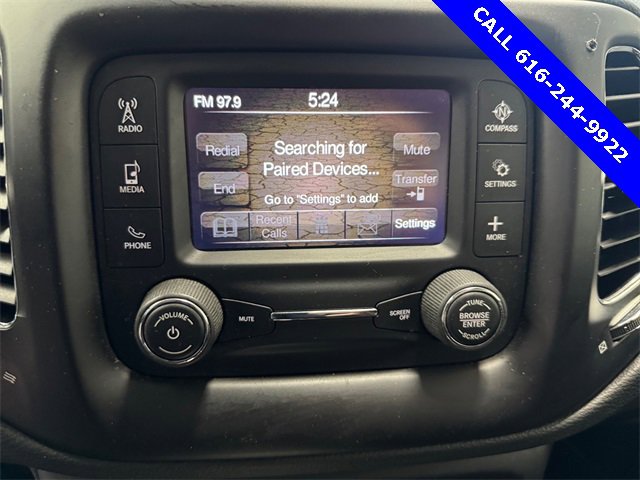 Used 2018 Jeep Compass Latitude w/ Cold Weather Group image 19