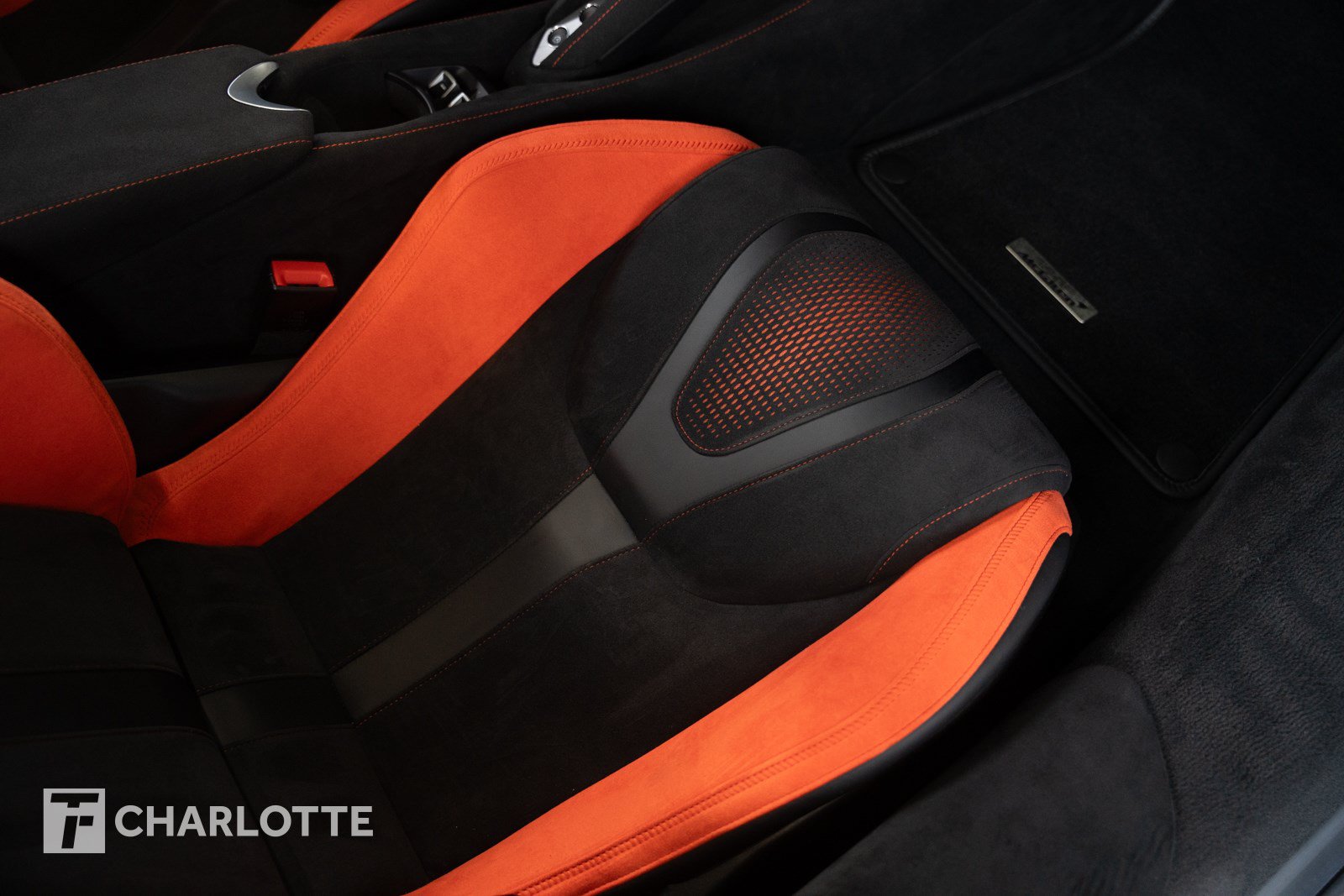 Used 2025 McLaren 750S Spider RWD image 33