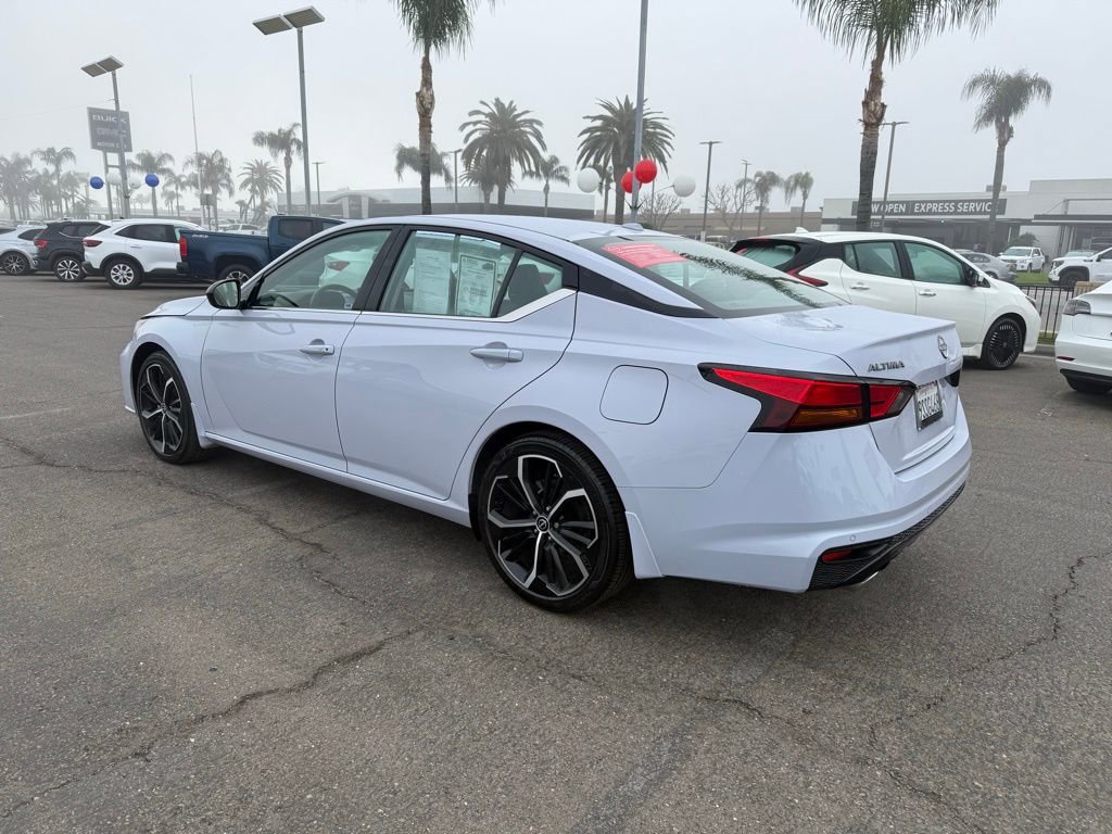 Certified 2025 Nissan Altima 2.5 SR w/ SR Premium Package image 4