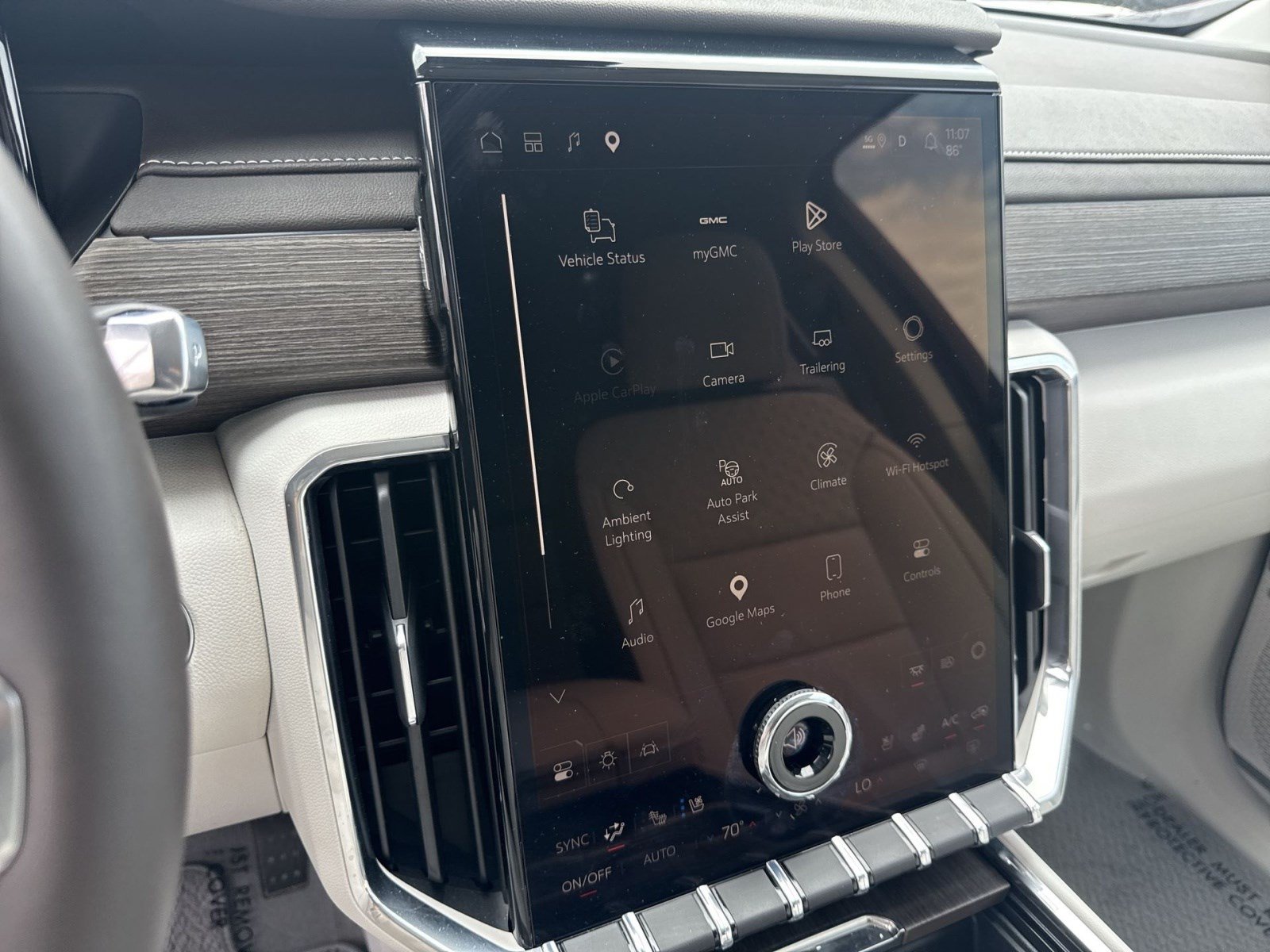 New 2026 GMC Acadia Denali w/ Super Cruise Package FWD image 15