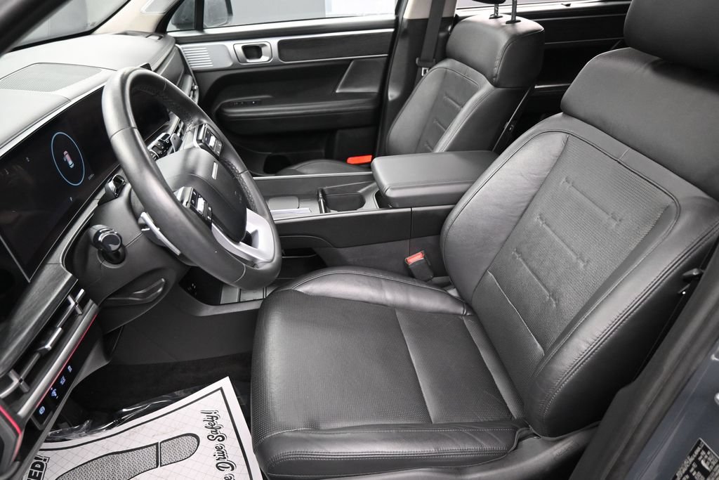 Used 2024 Hyundai Santa Fe Limited AWD/4WD image 29