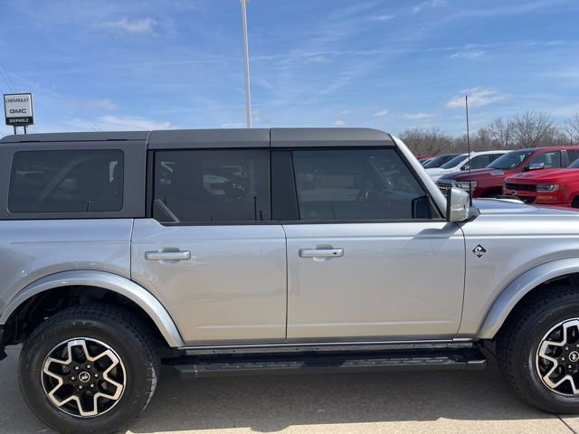 Used 2022 Ford Bronco Outer Banks image 4