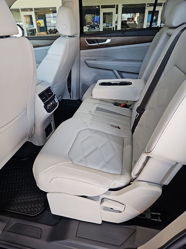 New 2026 Volkswagen Atlas SE image 24