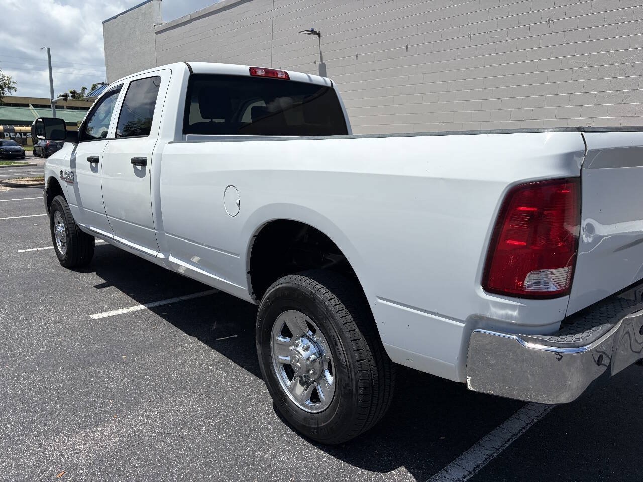 Used 2017 RAM 2500 Tradesman w/ Chrome Appearance Group AWD/4WD image 43